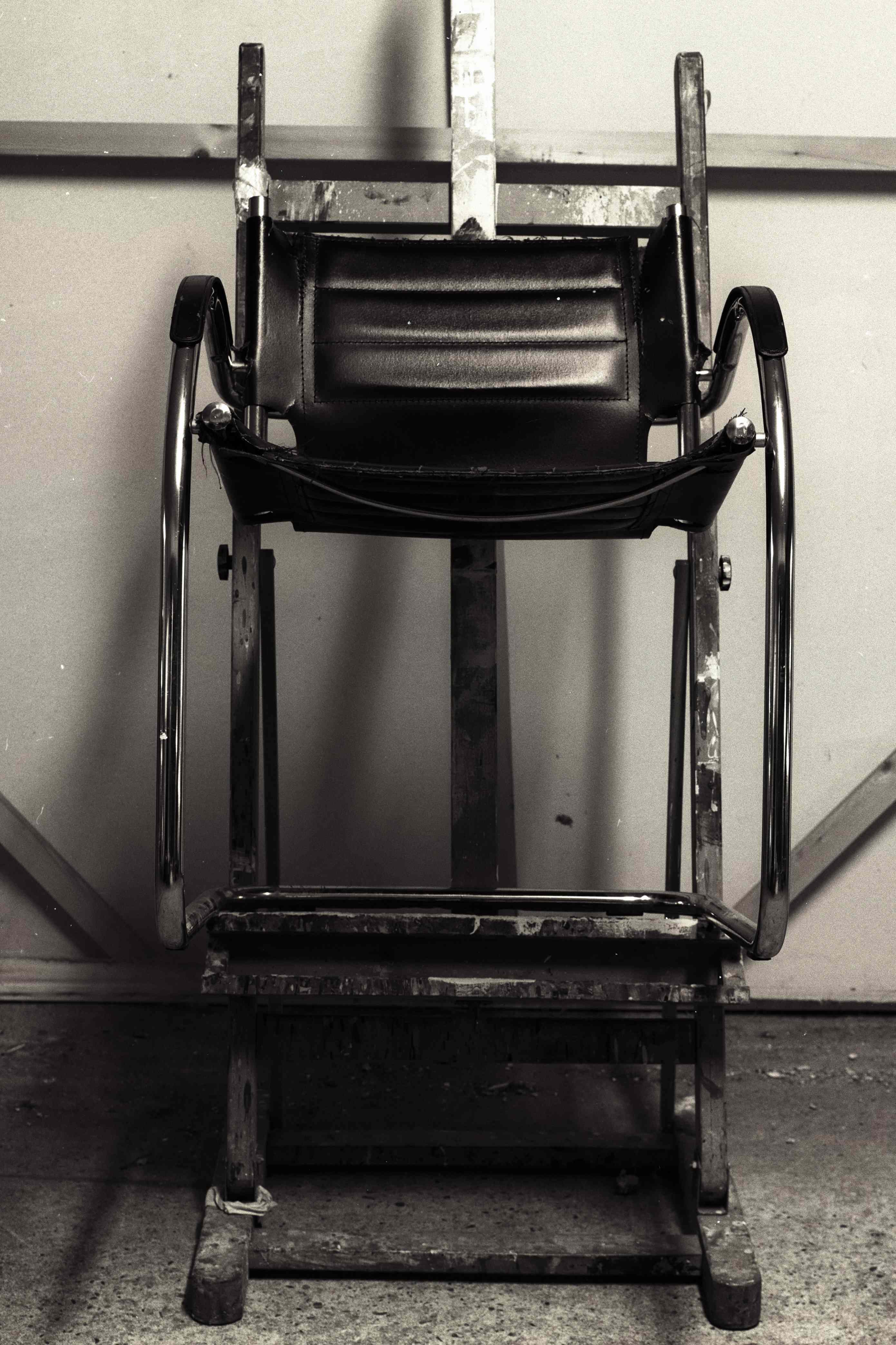 chair1